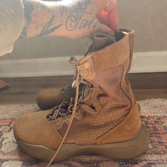 Nike SFB1 tactical hiking boots - Picture 2 of 4